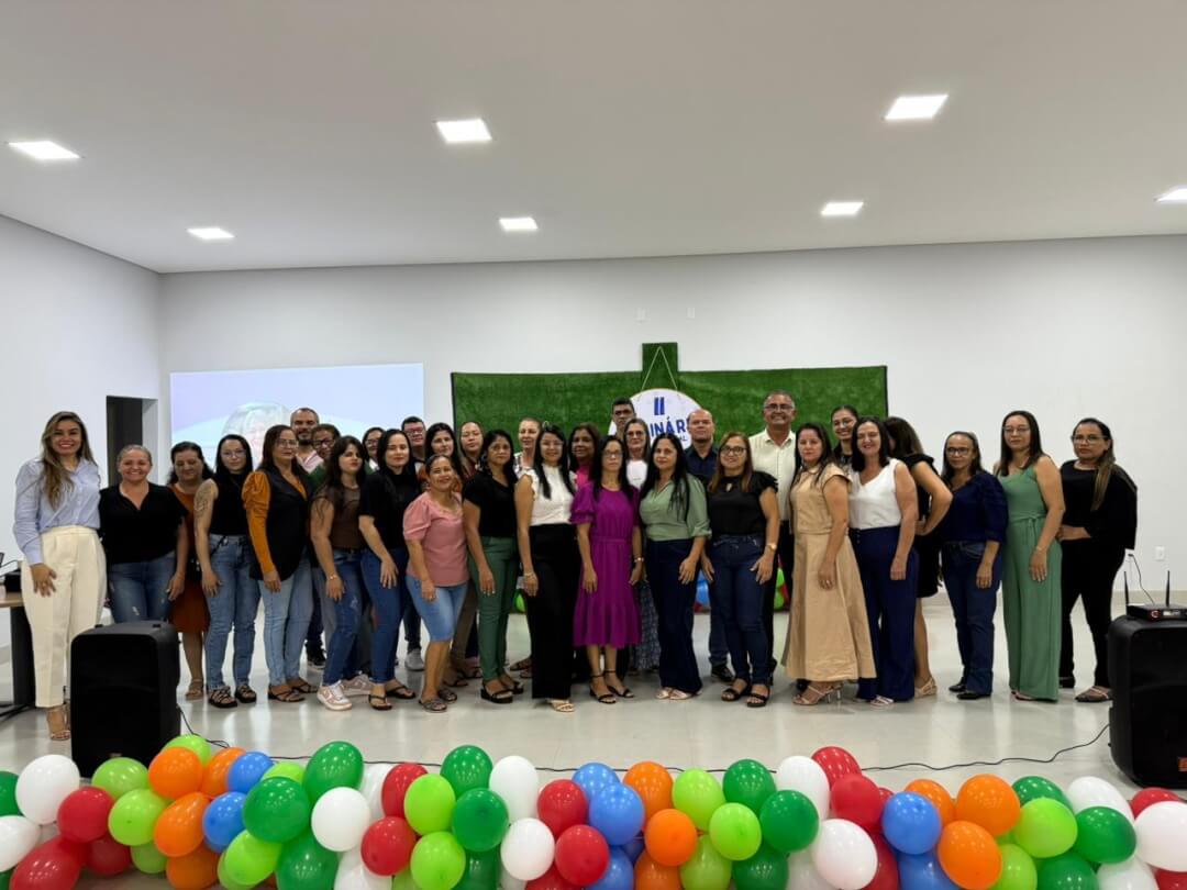 Na noite dessa quinta-feira 06, o Prefeito professor Enoque Portilio juntamente com a Primeira Dama Claudeneia Helena, o Secretário Municipal de Educação Flávio Barbosa e o Vice Prefeito José Antônio participaram da abertura do II Seminário Municipal de Educação